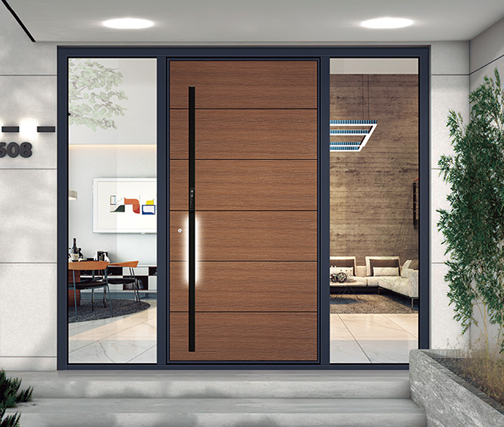 Custom luxury entrance door detail by DERCHI