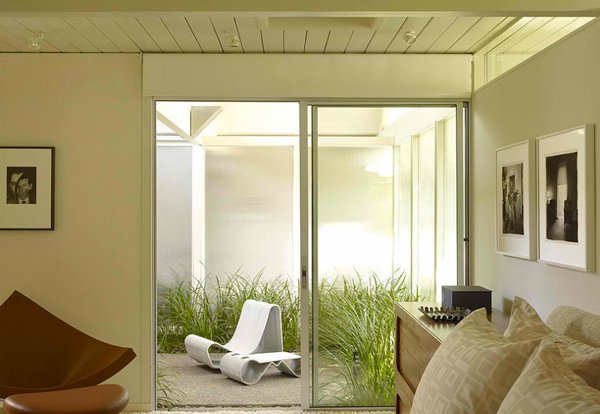 Customized Aluminium Veranda Sliding Door Double Tempered Glass Windows And Doors with Rail Sliding Door For Sale
