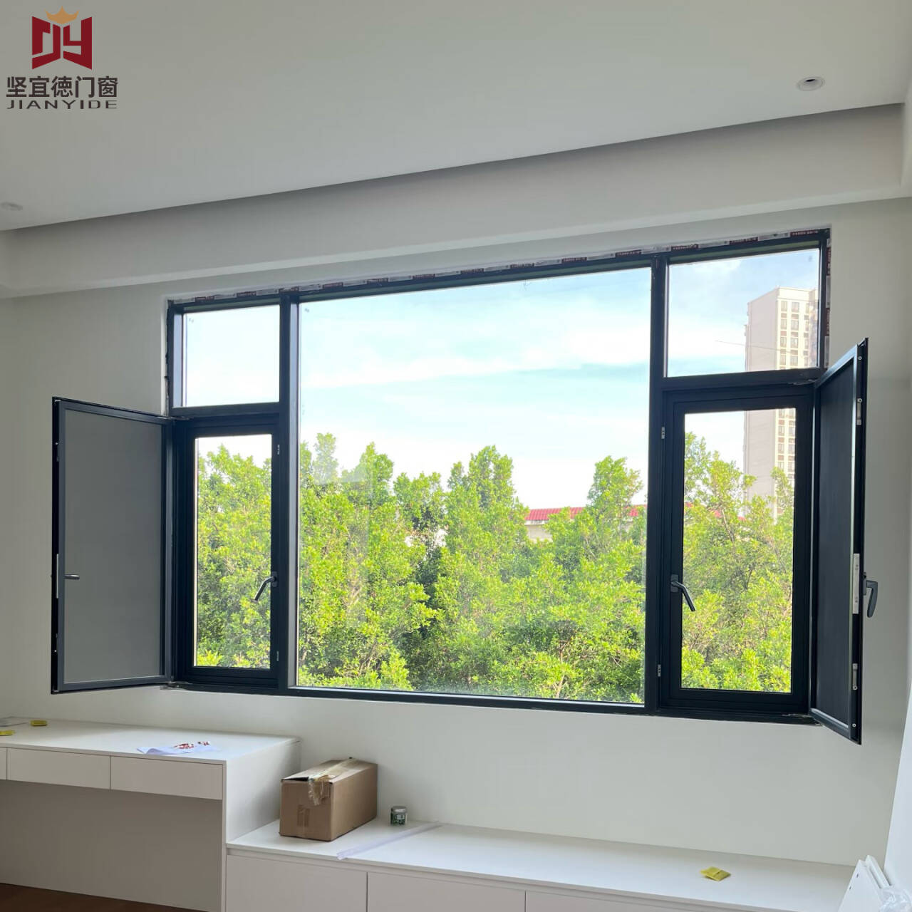 Aluminum Alloy Double Tempered Glass Windproof Swing Casement Window (Outward/Inward Opening)-OEM/ODM Bathroom Bedroom