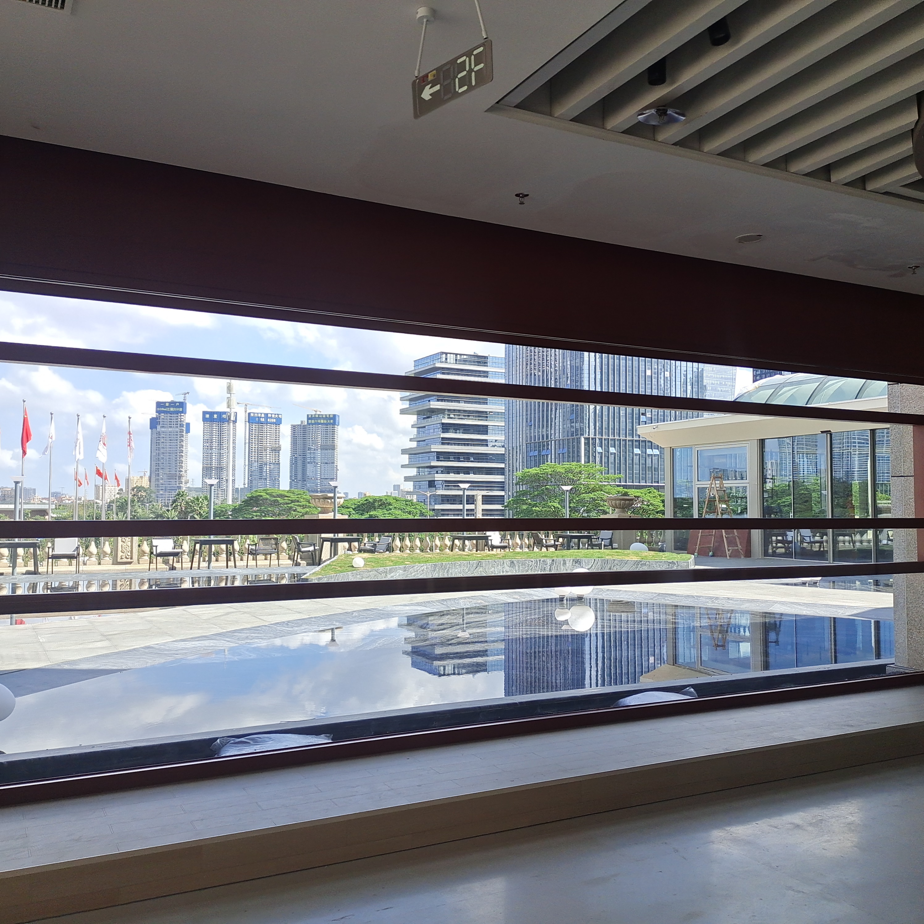 Custom Sliding Window Vertical Automatic Slide Tempered Glass Aluminum Electric Lift up Window for Villa Panoramic Window
