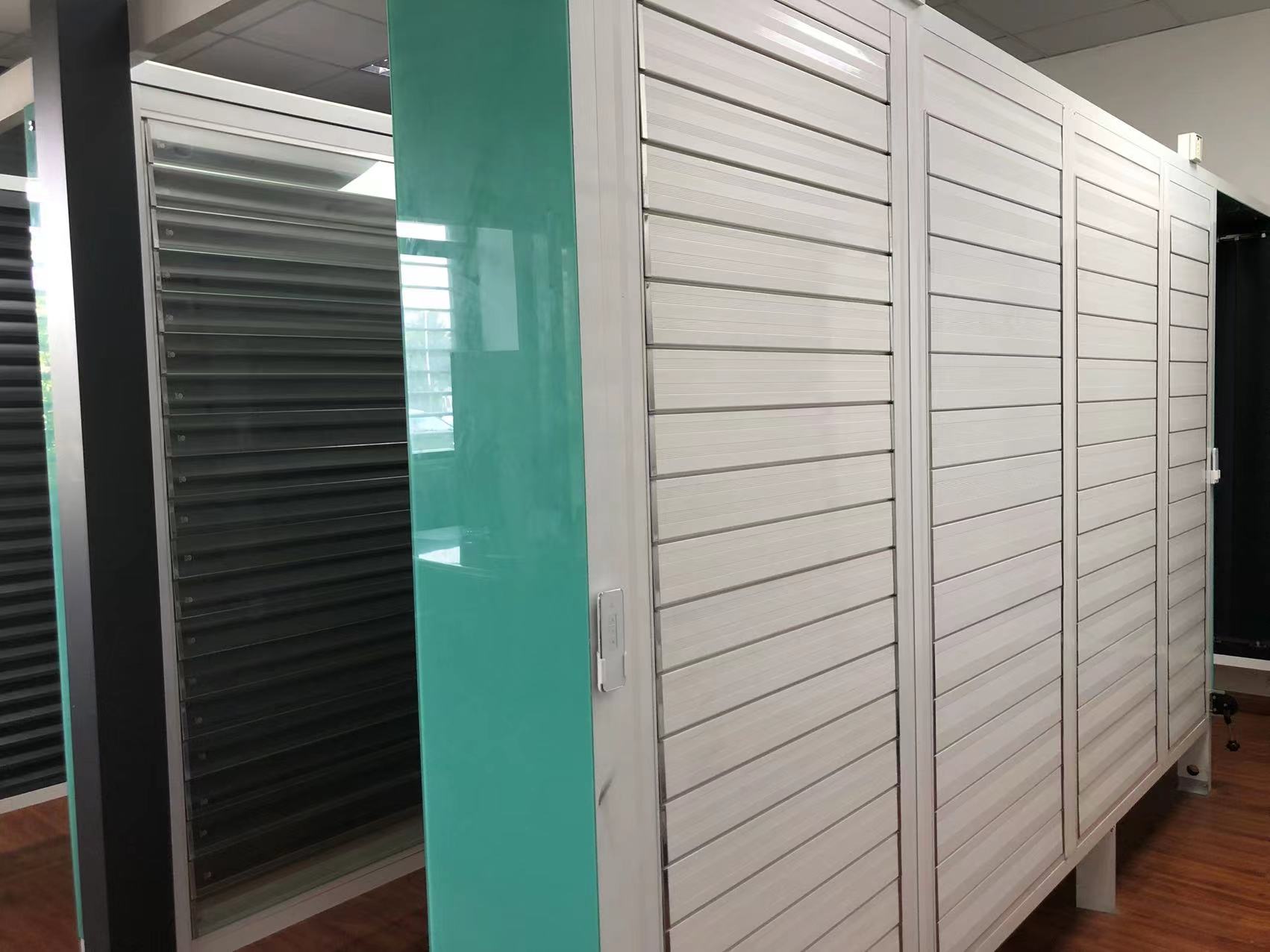 Outdoor Automatic Louver Jalousie Window Louvre Aluminum Shutters