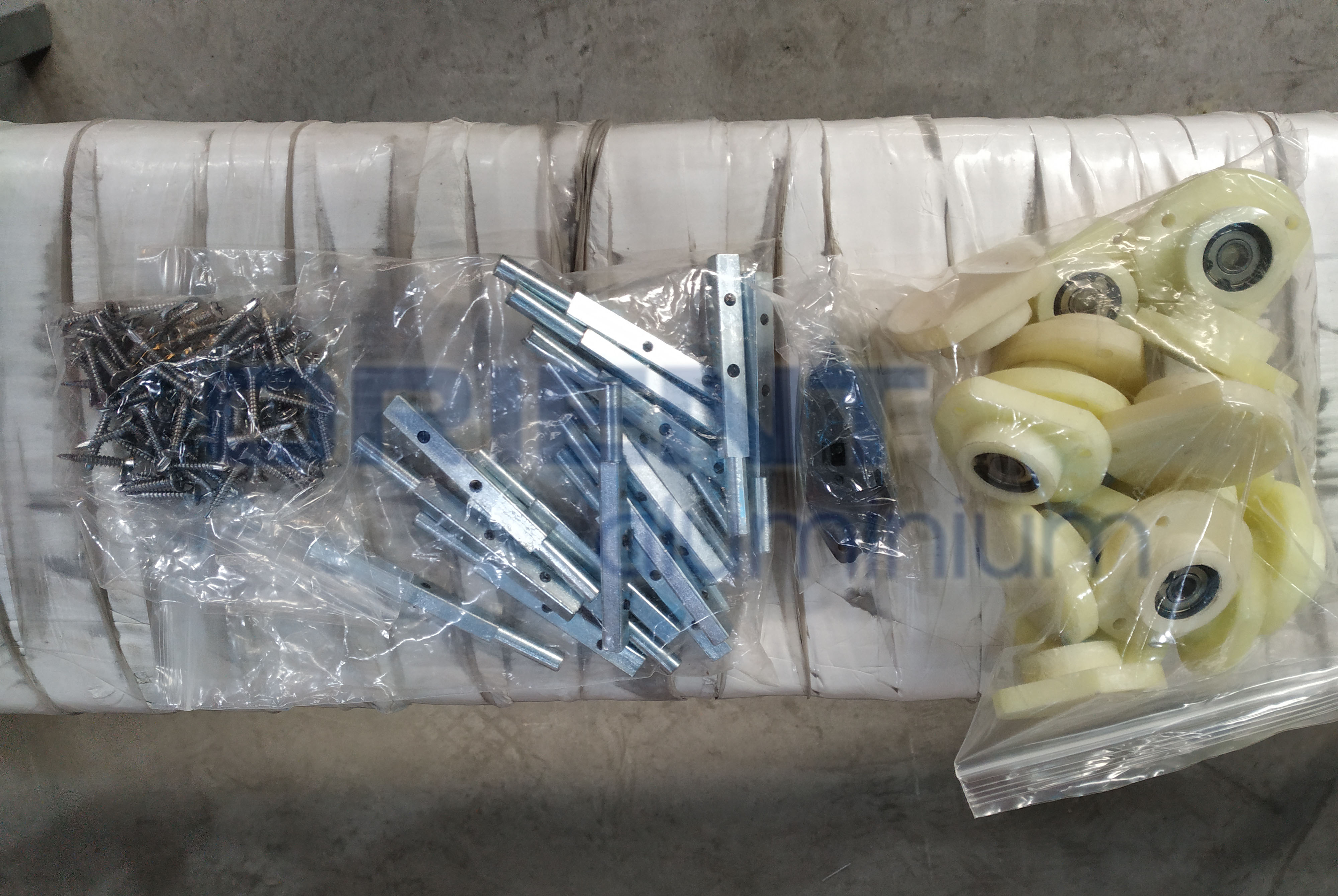 Accessories Packing