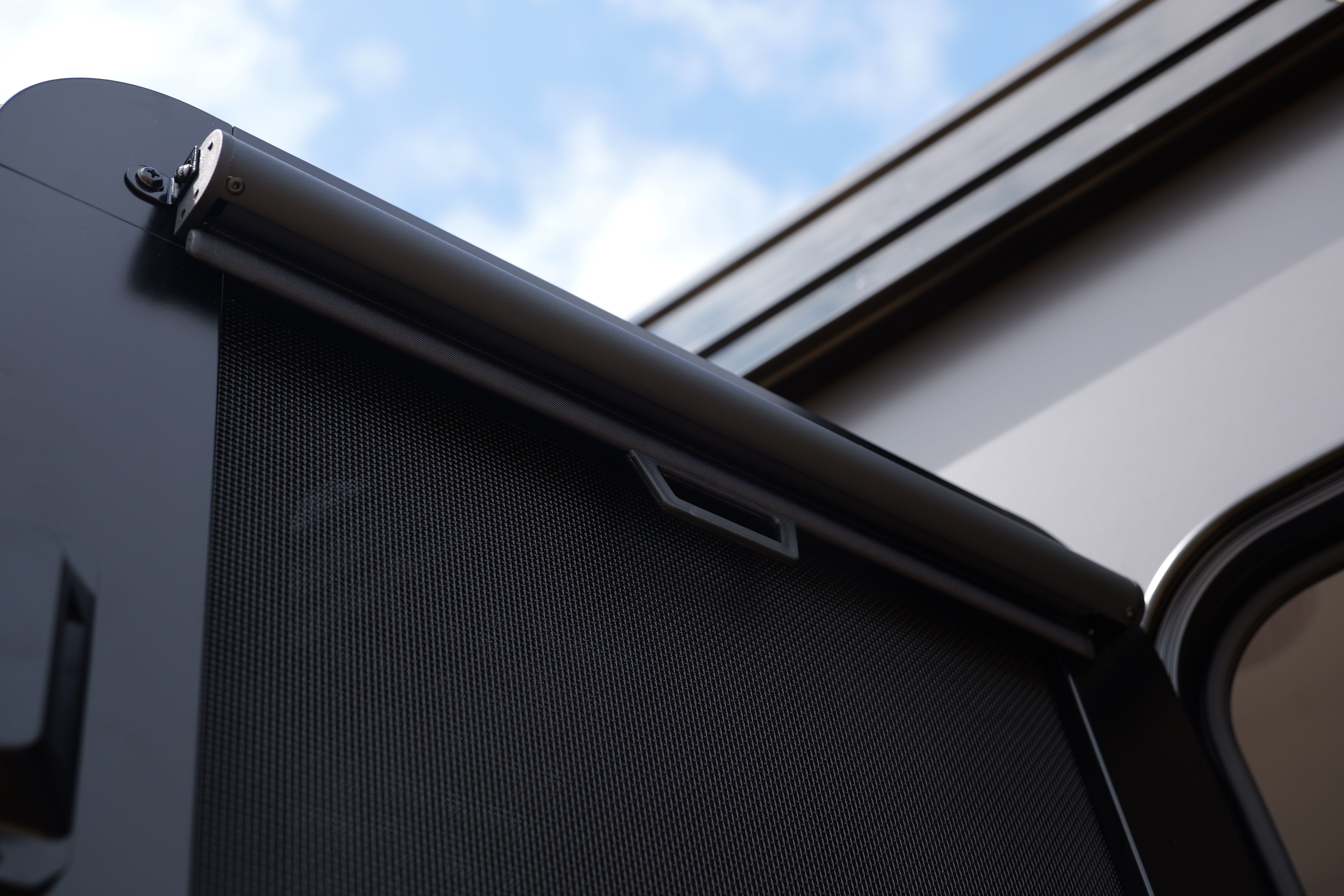0.8mm Roll Coated Aluminum Caravan Entry Door Separable Main Door 22 Fiberglass Mesh Diamond Mesh Screen