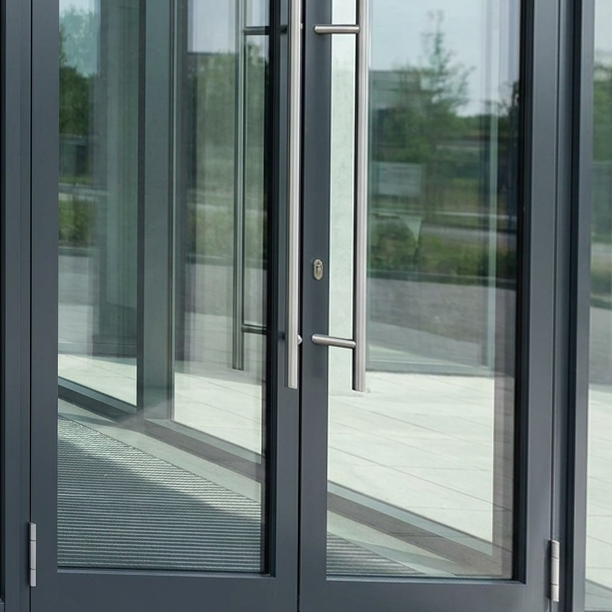 Heavy Duty Commercial Aluminum Entrance Door | KFC Style Windproof Double Glazed Shopfront Door with High Thermal Insulation