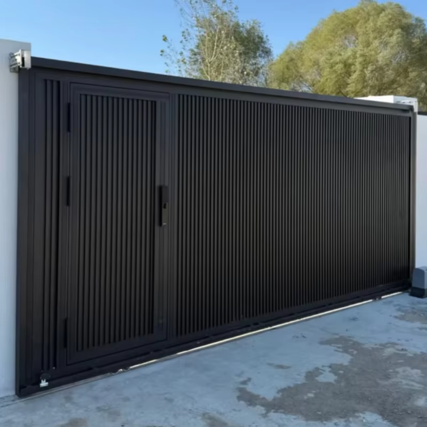Powder Coated Aluminum Gate Vertical Slat Panel with Pull Handle for Modern Residential House Front Entrance Door Rust Proof