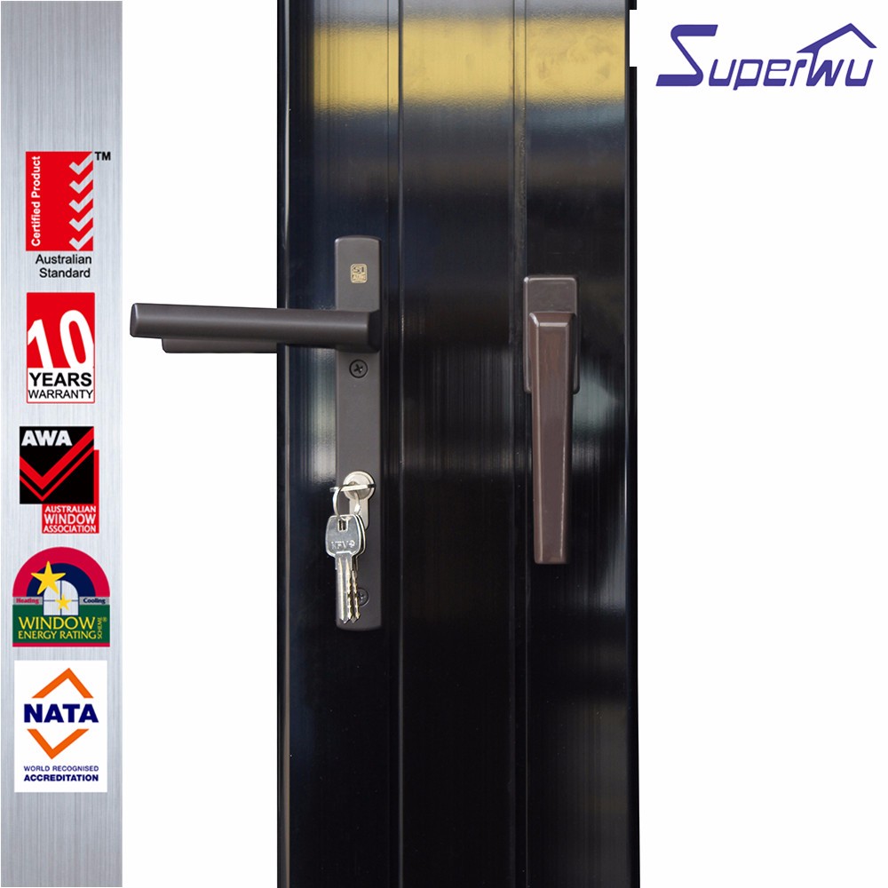 Folding Door Feature 1