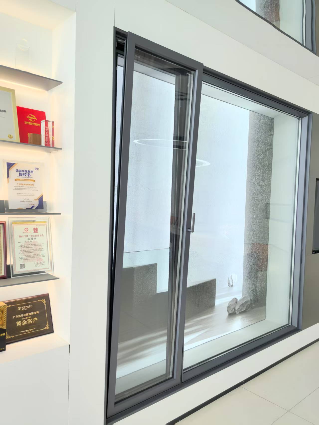 Custom European Style Bay Window Kitchen Casement Glass Luxury Tilt Turn Sliding European Windows for Modern Bathroom