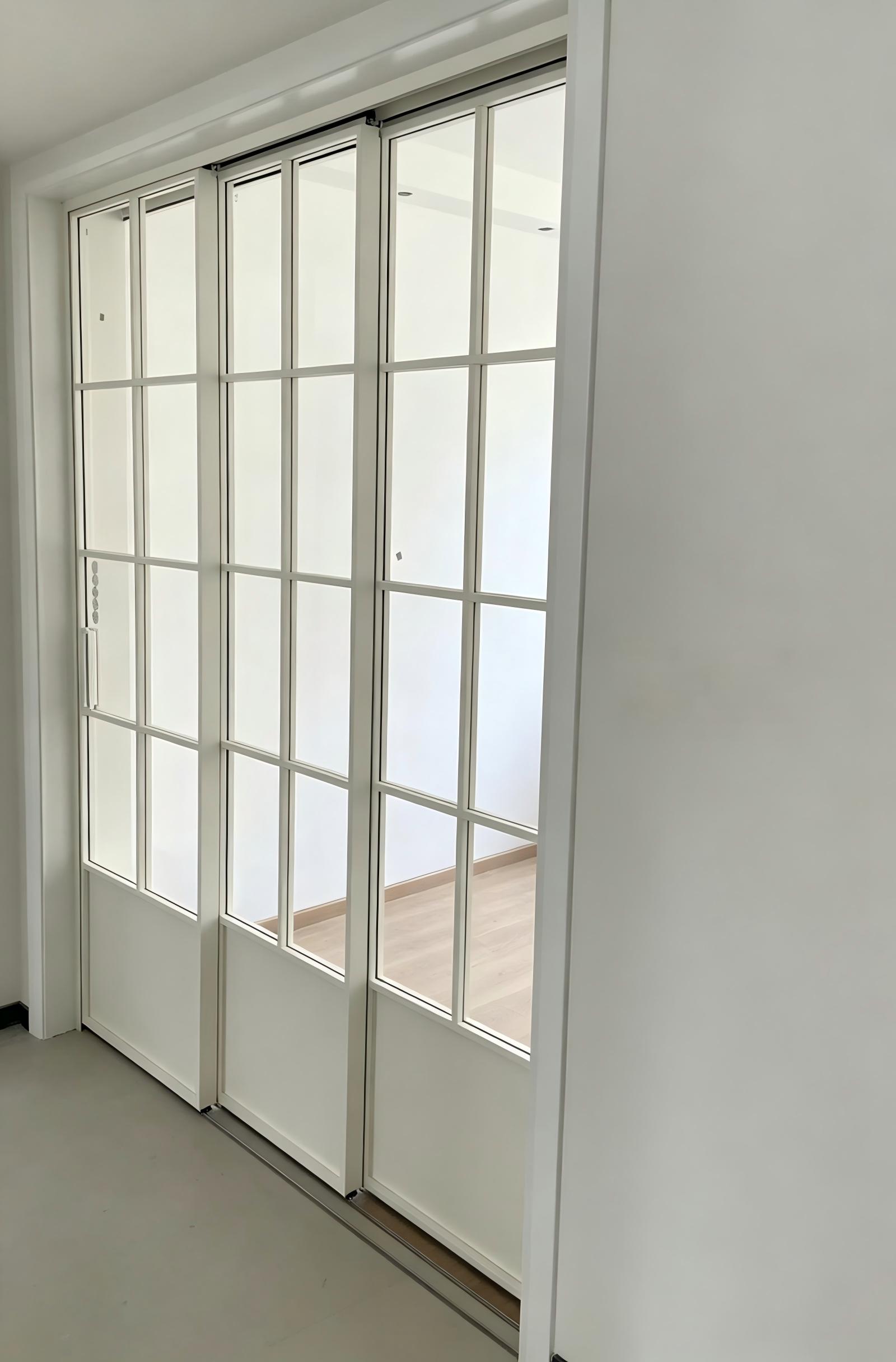 Aluminum Interior Sliding Door Ultra Narrow Frame 6063-T5 Reeded Glass Flush Handle Moisture Proof Hotel Room Bedroom Custom